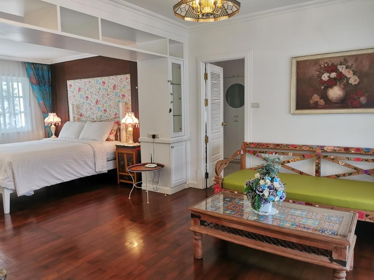 Chiangmai Singharat Road Villa Csiangmaj Kültér fotó