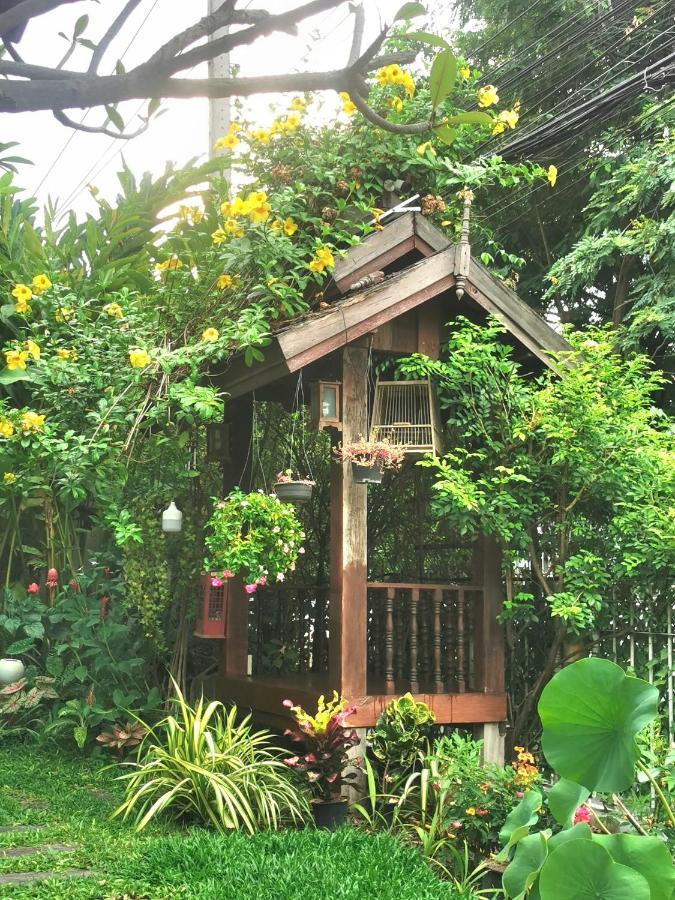 Chiangmai Singharat Road Villa Csiangmaj Kültér fotó