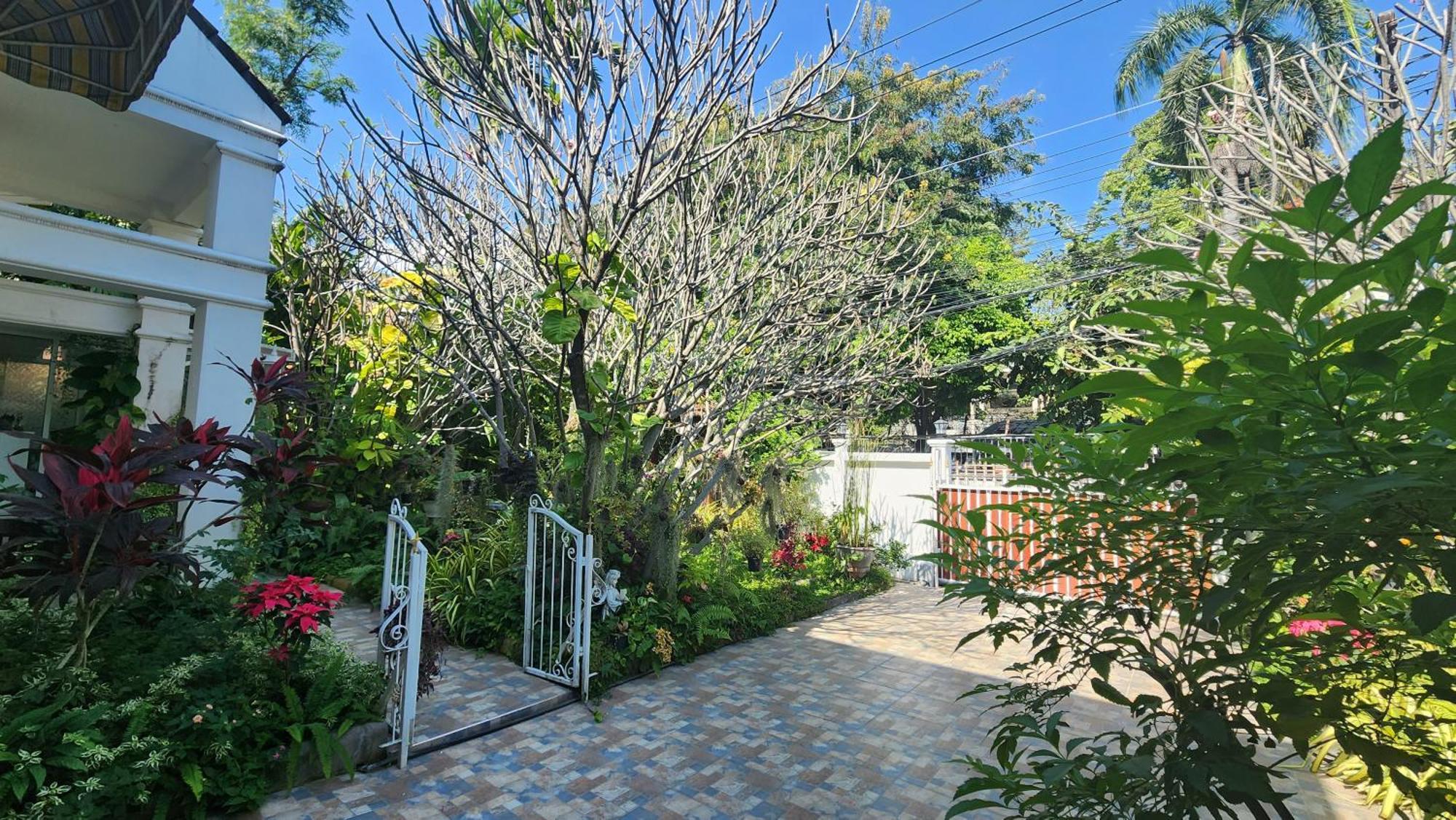 Chiangmai Singharat Road Villa Csiangmaj Kültér fotó