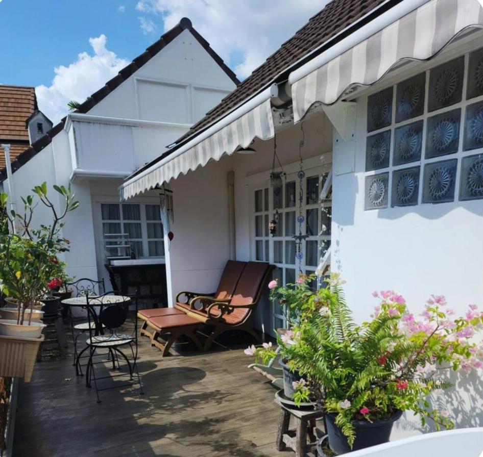 Chiangmai Singharat Road Villa Csiangmaj Kültér fotó